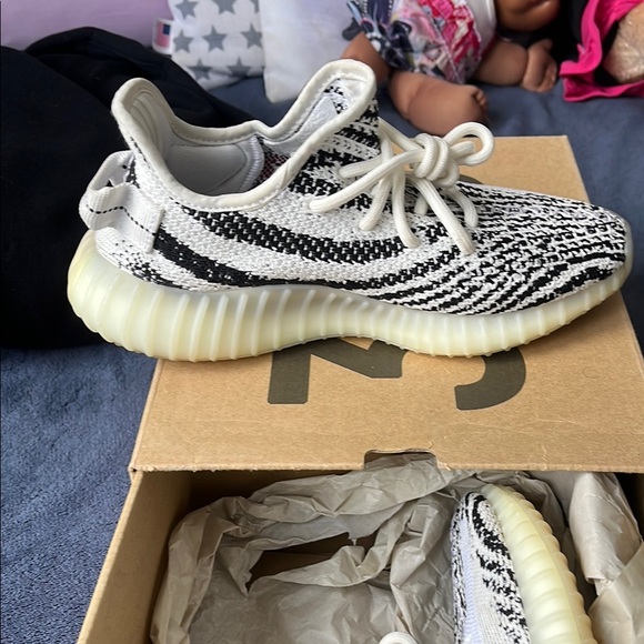 adidas gazelle silver green womens Adidas Yeezy Boost 350 V2 Mono Cinder  Imperial edge